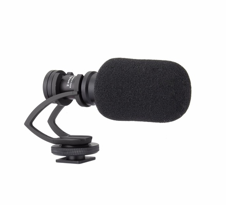 Microfone de vídeo cardióide direcional shotgun Comica CVM-VM10 II para smartphone DJI OSMO GoPro e microcâmera com proteção contra vento e capa protetora contra impactos preta e estojo de transporte